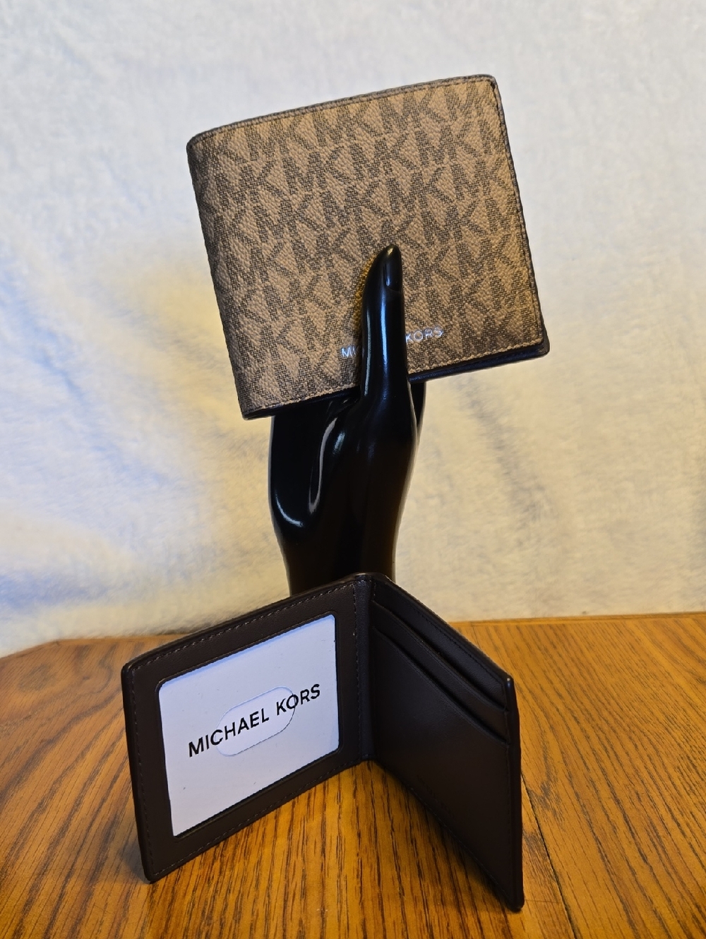 Michael Kors Men's Tan/Brown Monogram Bifold Wallet And Cardholder Set. NWT
